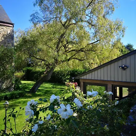 Le Domaine De Coat Rogan, Le De 10 Personnes Holiday home Pommerit-Jaudy